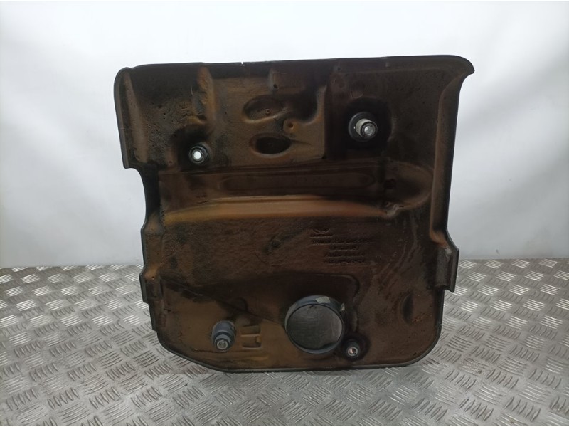 Recambio de tapa motor para chevrolet lacetti sx referencia OEM IAM 96838893  