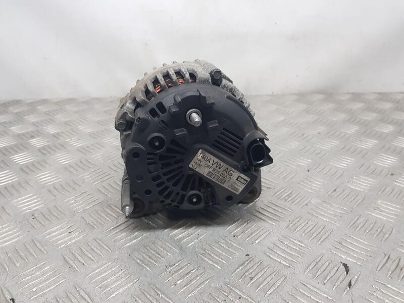 Recambio de alternador para volkswagen golf v berlina (1k1) sportline referencia OEM IAM 06F903023F  