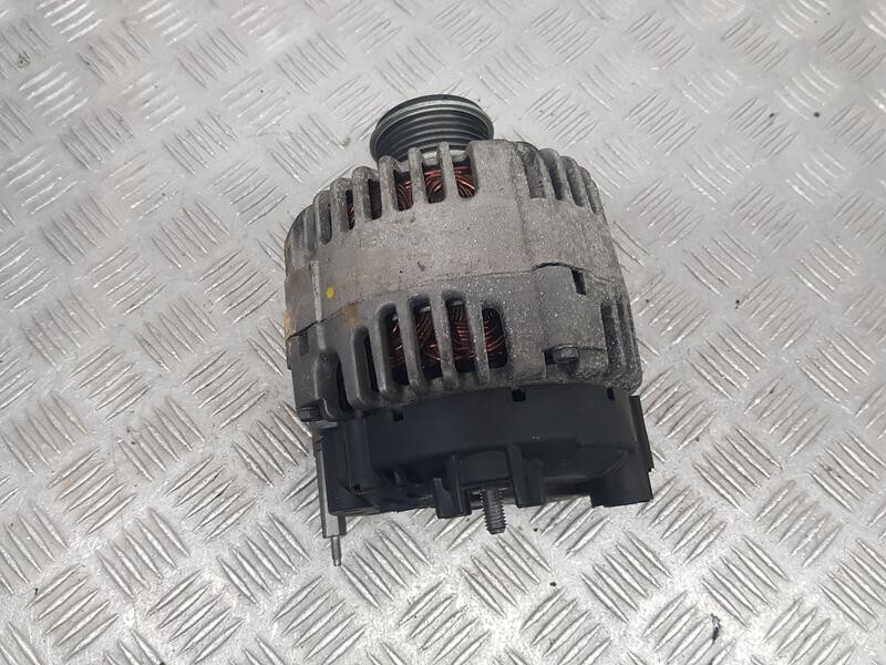 Recambio de alternador para volkswagen golf v berlina (1k1) sportline referencia OEM IAM 06F903023F  