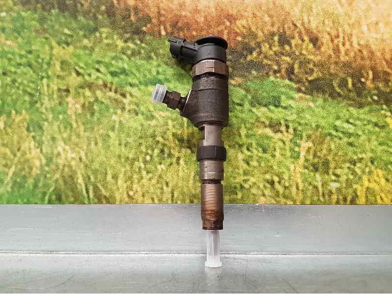Recambio de inyector para peugeot bipper básico referencia OEM IAM 445110252  BOSCH