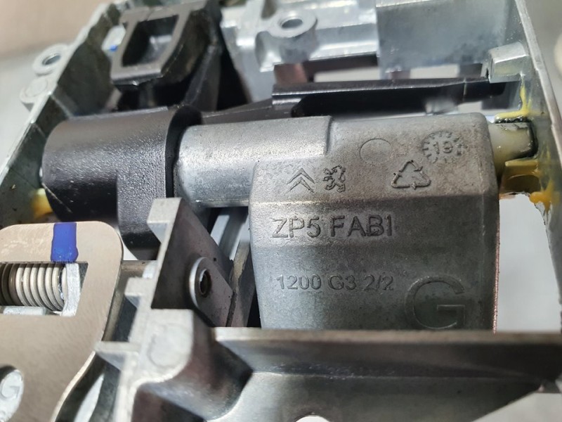 Recambio de maneta exterior delantera izquierda para peugeot 2008 (--.2013) 1.5 blue hdi referencia OEM IAM SIN REF  