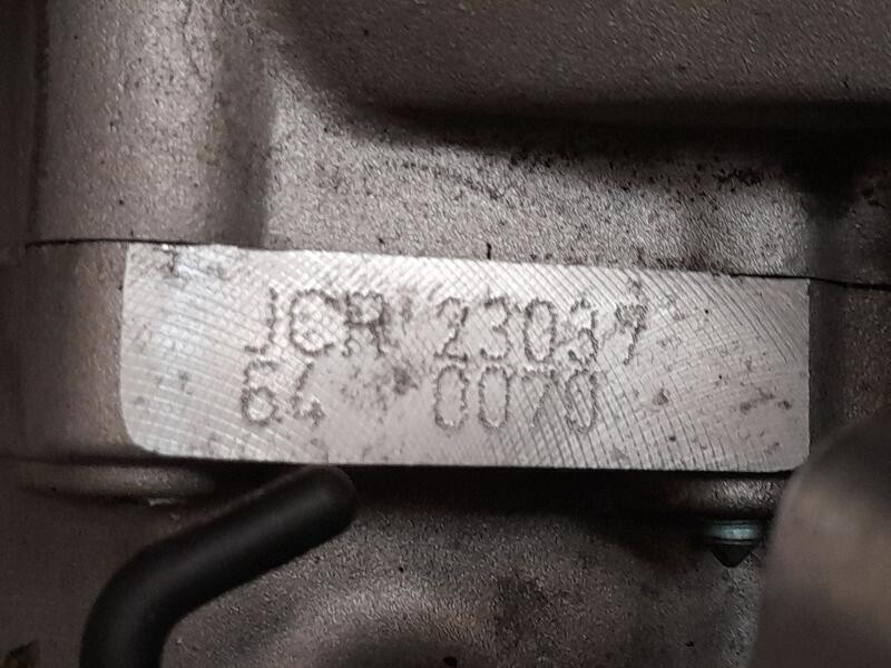 Recambio de caja cambios para volkswagen golf v berlina (1k1) sportline referencia OEM IAM JCR23037 5 VELOCIDADES 640070