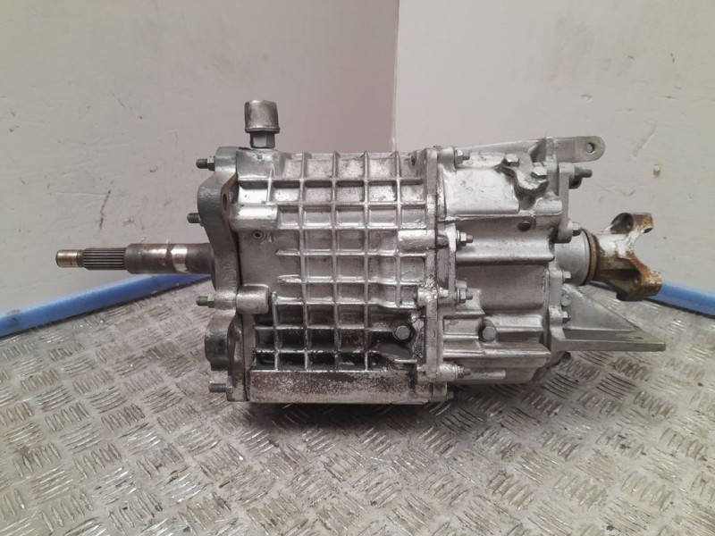 Recambio de caja transfer para tata safari gran safari dicor referencia OEM IAM 2684 711TZ946236  