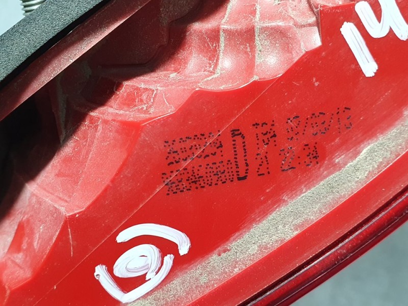 Recambio de piloto trasero derecho para peugeot 3008 style referencia OEM IAM 9683460980 26030204 INTERIOR