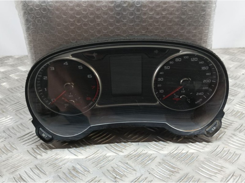 Recambio de cuadro instrumentos para audi a1 sportback (8xf) attracted referencia OEM IAM 8XA920930D A2C99999000 CONTINENTAL VDO