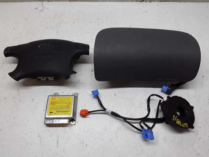 Recambio de kit airbag para kia sephia 1.6 cat referencia OEM IAM 0K2AA677F0A  
