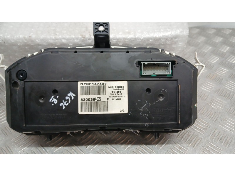 Recambio de cuadro instrumentos para renault megane ii coupé-cabriolet (em0/1_) 2.0 16v turbo referencia OEM IAM 8200364027  