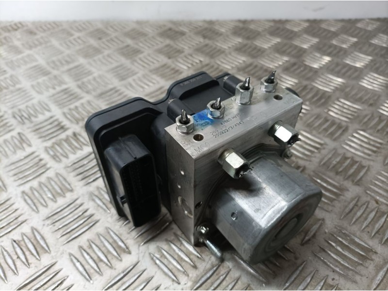 Recambio de abs para nissan qashqai (j11) acenta referencia OEM IAM 47660HV70A 269910 BOSCH