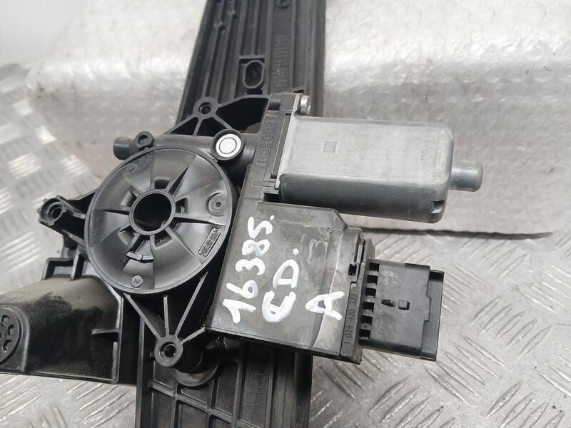 Recambio de elevalunas trasero derecho para opel combo life innovation referencia OEM IAM 9830335380 ELECTRICO 6 PINS 