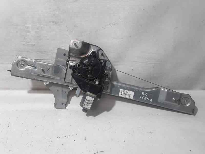 Recambio de elevalunas delantero derecho para peugeot 208 style referencia OEM IAM 9673154380  ELECTRICO 2 PINS