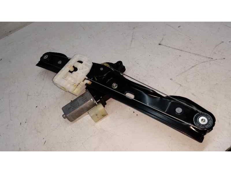 Recambio de elevalunas trasero derecho para bmw serie 1 lim. (f20) 116d referencia OEM IAM  5 PINS ELECTRICO