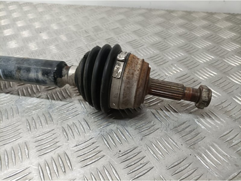 Recambio de transmision delantera derecha para volkswagen vento (1h2) cl referencia OEM IAM JZW407450CV  