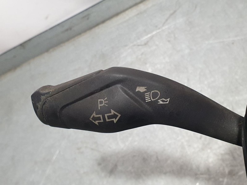 Recambio de mando intermitentes para ford focus lim. business referencia OEM IAM AV6T13335AE  