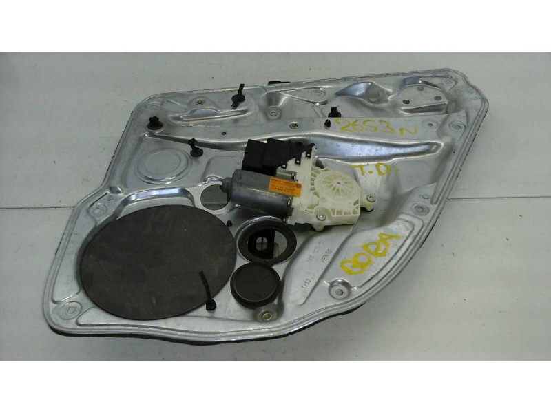 Recambio de elevalunas trasero derecho para volkswagen bora berlina (1j2) 1.9 tdi referencia OEM IAM 1J4959812C 18 PINS 