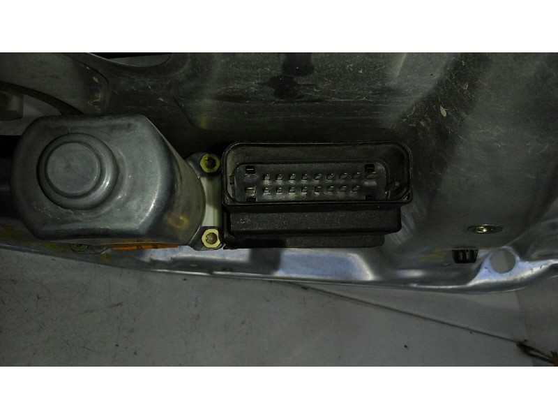 Recambio de elevalunas trasero derecho para volkswagen bora berlina (1j2) 1.9 tdi referencia OEM IAM 1J4959812C 18 PINS 
