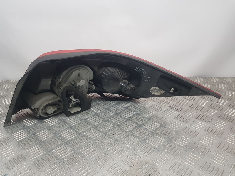 Recambio de piloto trasero izquierdo para renault megane ii coupé-cabriolet (em0/1_) 2.0 16v turbo referencia OEM IAM 8200142688