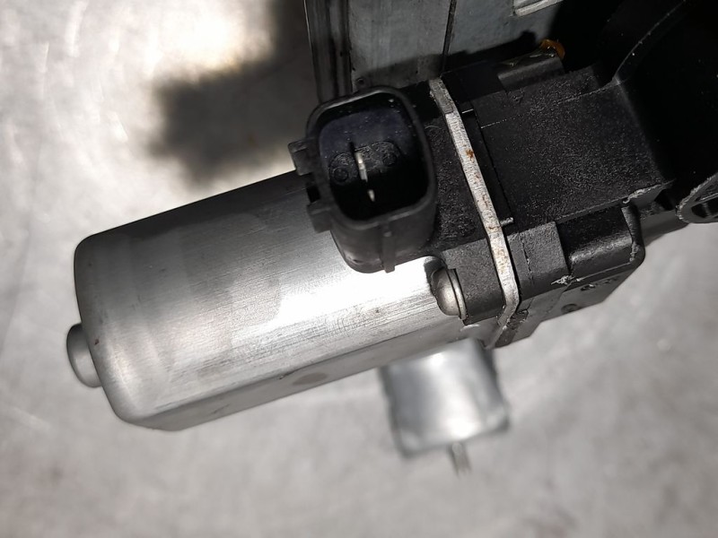 Recambio de elevalunas delantero izquierdo para renault zoe zen referencia OEM IAM SIN REF  ELECTRICO 2 PINES