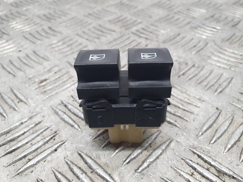 Recambio de mando elevalunas delantero izquierdo para renault zoe zen referencia OEM IAM 254118044R  