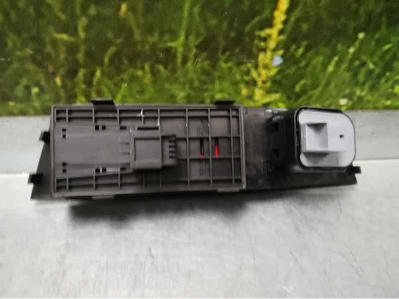 Recambio de mando elevalunas delantero izquierdo para audi a1 sportback (8xf) attracted referencia OEM IAM   