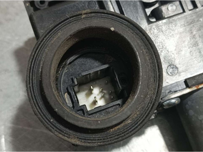 Recambio de elevalunas delantero izquierdo para toyota c-hr hybridid referencia OEM IAM 85720F4010 AE0620203901 ELECTRICO DENSO