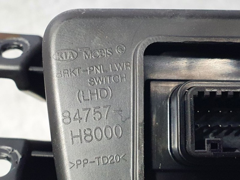 Recambio de mando multifuncion para kia rio (yb) drive referencia OEM IAM 84757H8000  REGULACION ALTURA FAROS