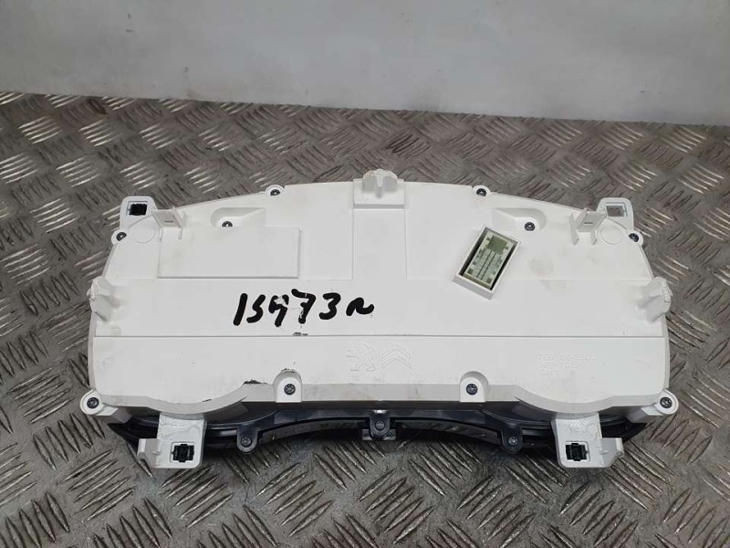 Recambio de cuadro instrumentos para peugeot expert furgón pro standar referencia OEM IAM 9837472880 SN11378785 
