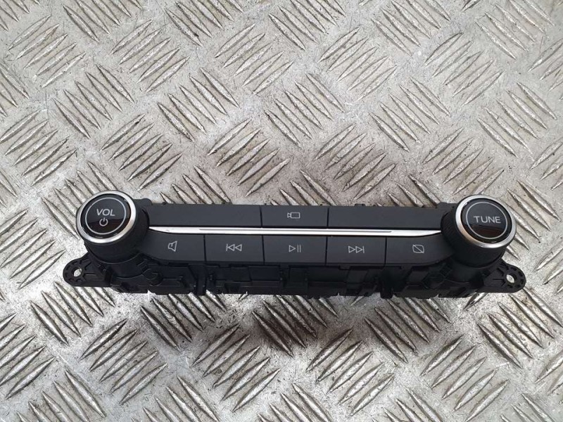 Recambio de mando radio para ford kuga st-line referencia OEM IAM LJ6T18K811BB 1702389403 