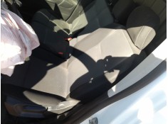 ASIENTO DELANTERO IZQUIERDO 