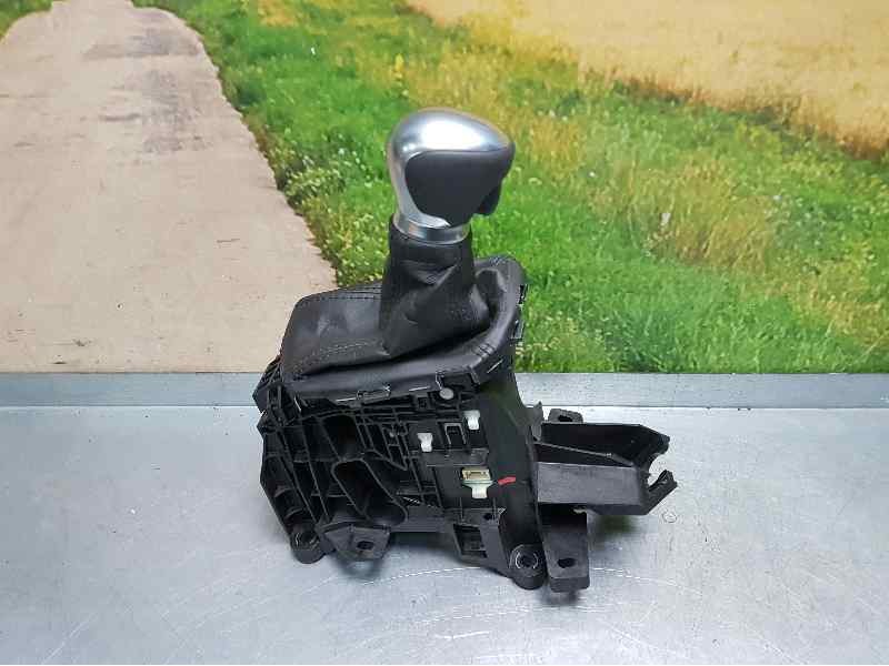 Recambio de palanca cambio para toyota c-hr hybridid referencia OEM IAM 33560F4050 33560F4050 TOCADO , VER FOTOS