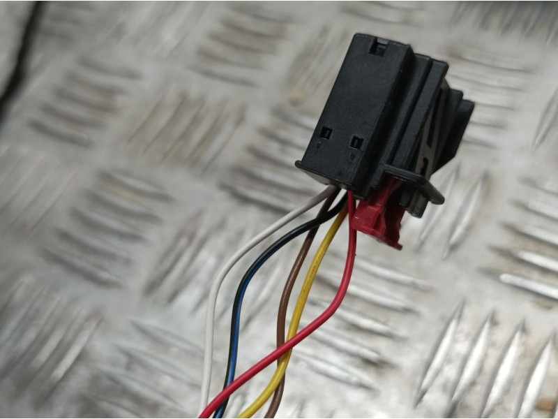 Recambio de retrovisor derecho para audi a1 sportback (8xf) attracted referencia OEM IAM   ELECTRICO C INTERMITENTE TOCADO 5 CAB