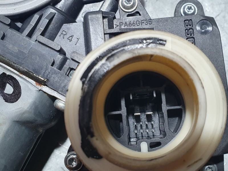 Recambio de elevalunas delantero derecho para toyota auris active referencia OEM IAM SIN REF  ELECTRICO 10 PINES