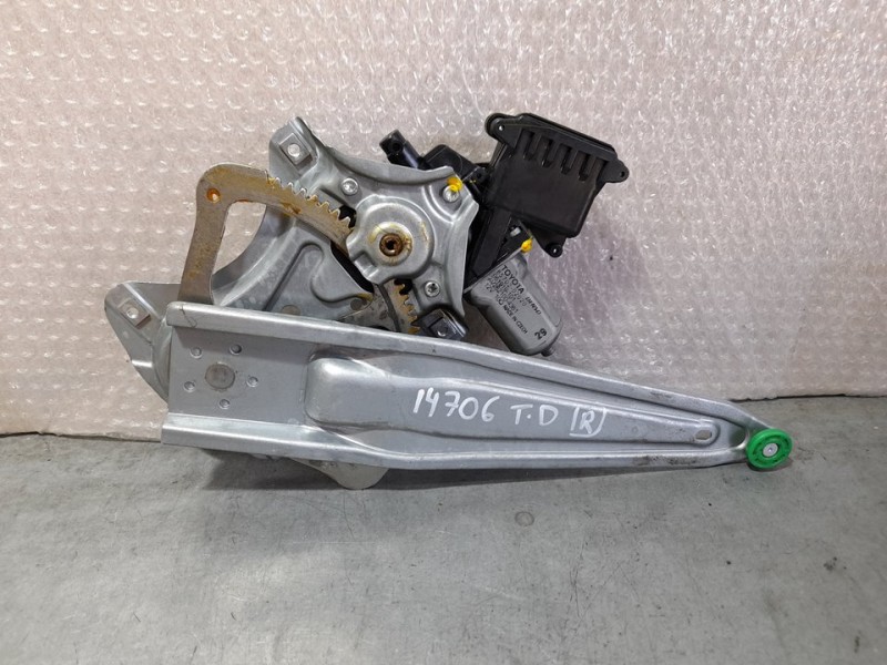 Recambio de elevalunas trasero derecho para toyota auris active referencia OEM IAM C14344100  ELECTRICO