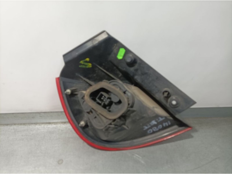 Recambio de piloto trasero derecho para mitsubishi colt berlina 3 (z30) ralliart referencia OEM IAM MR957366  EXTERIOR