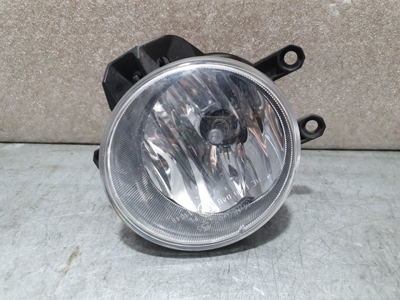 Recambio de faro antiniebla derecho para toyota auris active referencia OEM IAM 8121002110 90008490 VALEO