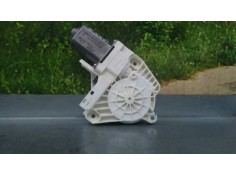 MOTOR ELEVALUNAS DELANTERO IZQUIERDO 8K0959801B 1101919810200 BROSE