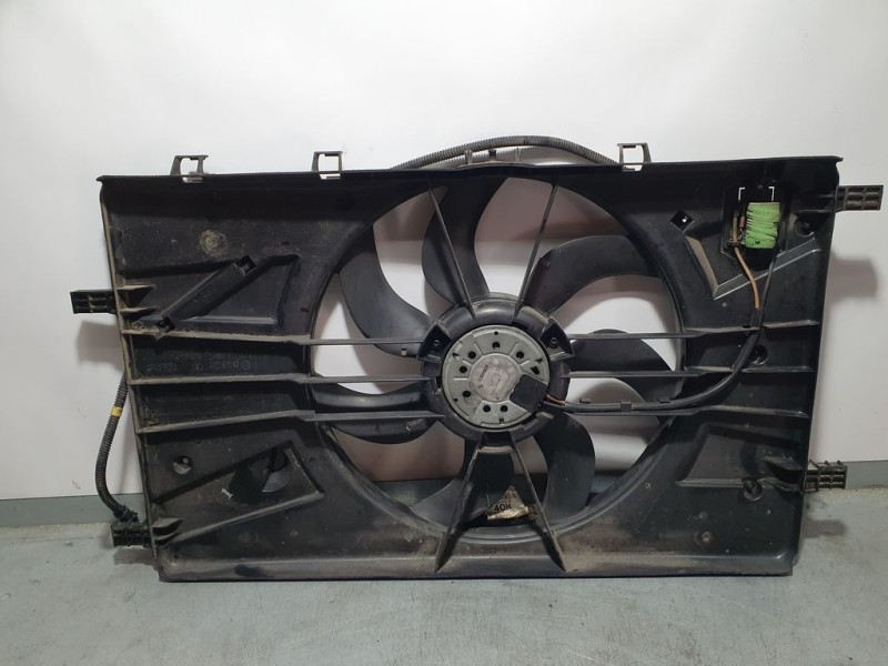 Recambio de electroventilador para opel zafira tourer edition referencia OEM IAM 16457023 0130307203 BOSCH