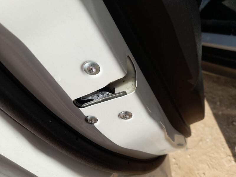 Recambio de cerradura puerta delantera izquierda para mitsubishi asx (ga_w_) 1.6 di-d referencia OEM IAM 5715A749  