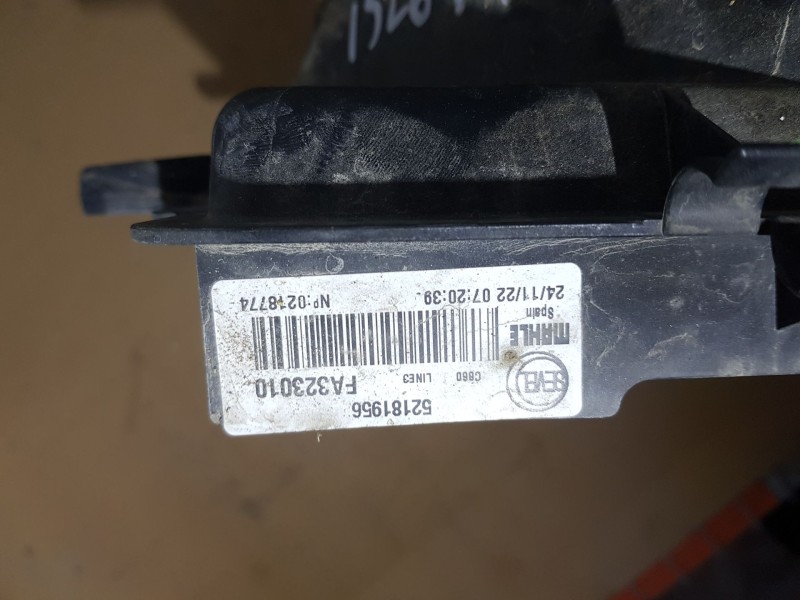 Recambio de electroventilador para peugeot boxer combi 333 l2h2 allure blue-hdi 165 referencia OEM IAM 52181956 MAHLE FA323010