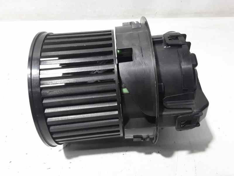 Recambio de motor calefaccion para peugeot 208 style referencia OEM IAM 98T101314  VALEO