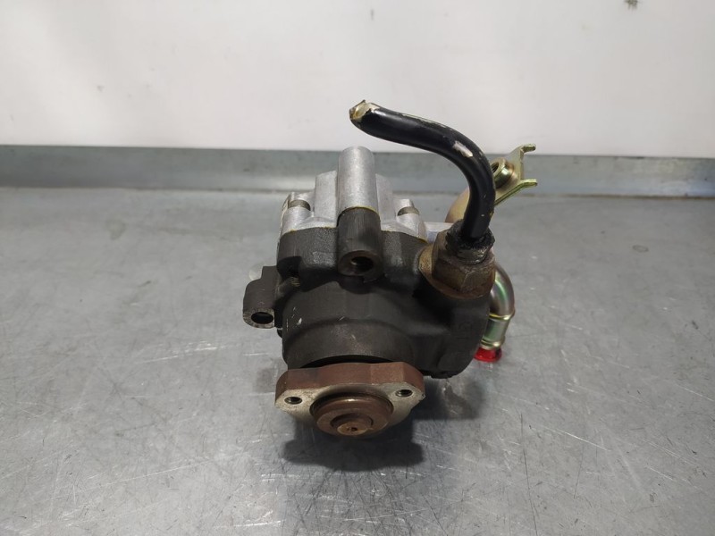 Recambio de bomba direccion para mg serie 200 (rf) 214 si (3-ptas.) referencia OEM IAM QVB100690  