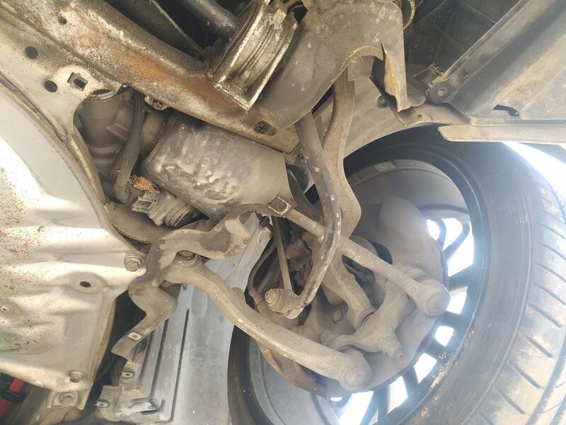 Recambio de brazo suspension inferior delantero izquierdo para bmw 6 (e63) 630 i referencia OEM IAM 31122347983  