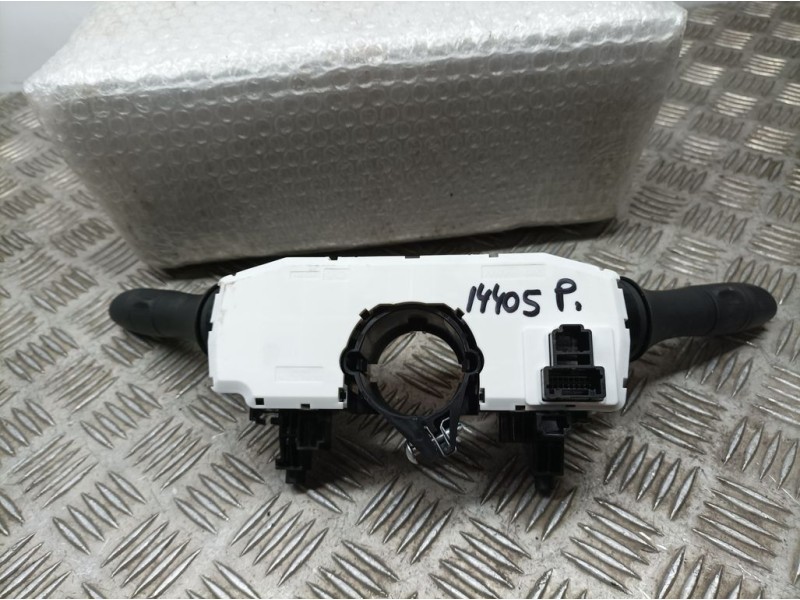 Recambio de mando luces y limpia para nissan qashqai (j11) acenta referencia OEM IAM 20206SD1  