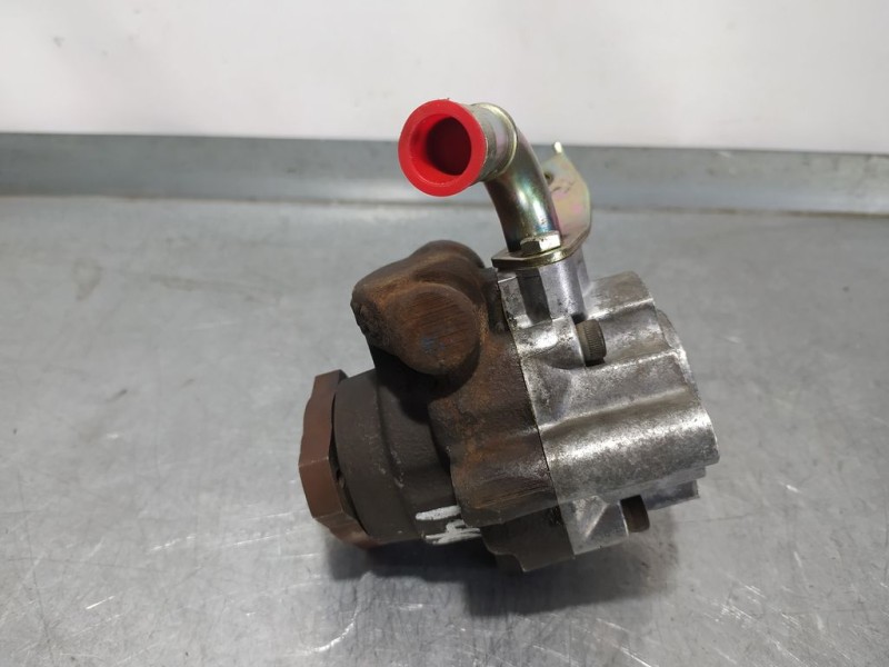 Recambio de bomba direccion para mg serie 200 (rf) 214 si (3-ptas.) referencia OEM IAM QVB100690  