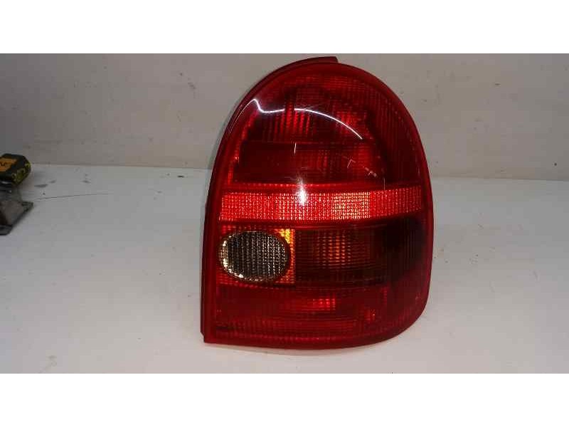 Recambio de piloto trasero derecho para opel corsa b edition 2000 referencia OEM IAM   