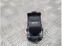 Recambio de mando elevalunas trasero derecho para toyota auris active referencia OEM IAM 0860D30  
