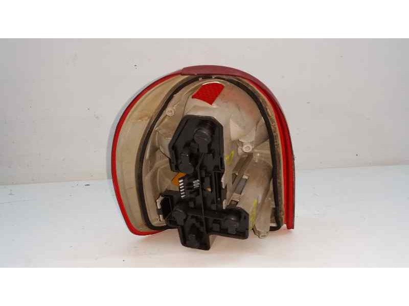 Recambio de piloto trasero derecho para opel corsa b edition 2000 referencia OEM IAM   