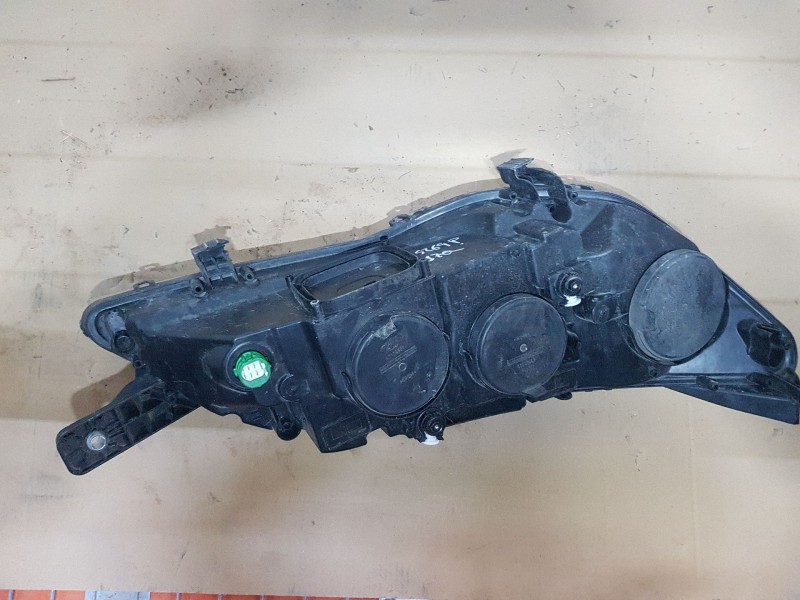 Recambio de faro izquierdo para peugeot boxer combi 333 l2h2 allure blue-hdi 165 referencia OEM IAM 468622940  