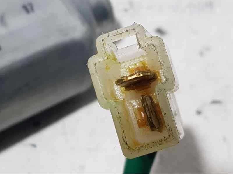 Recambio de elevalunas trasero izquierdo para mitsubishi montero sport (k90) 2.5 td gls referencia OEM IAM 0621006556 2 PINS ELE