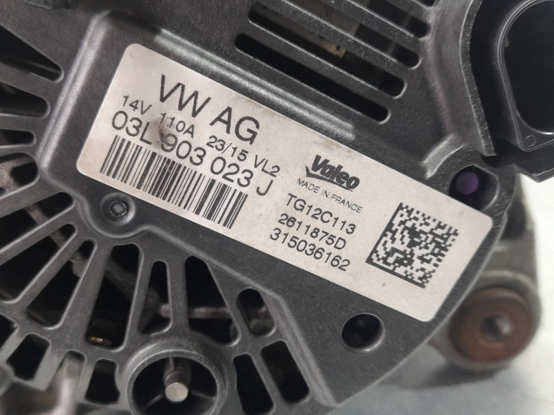 Recambio de alternador para seat leon st (5f8) 2.0 tdi referencia OEM IAM 03L903023J TG12C113 VALEO