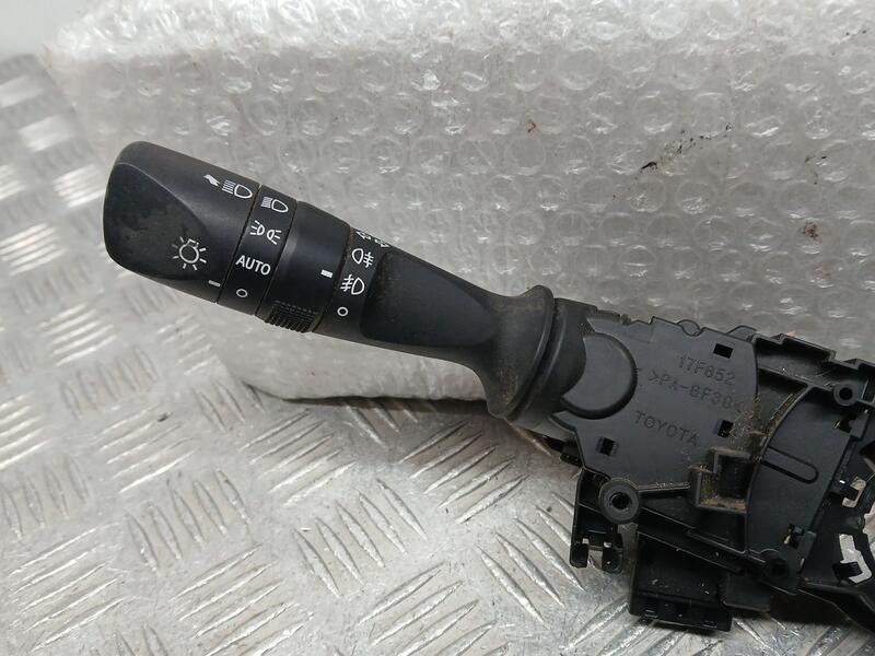 Recambio de mando luces para toyota auris active referencia OEM IAM 8414042111  